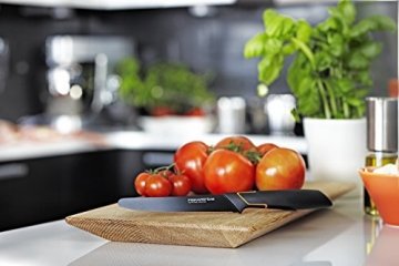 Fiskars Tomatenmesser, Modernes Design, Gezahnte Klinge, Gesamtlänge: 25 cm, Qualitätsstahl/Kunststoff, Edge, 1003092 - 